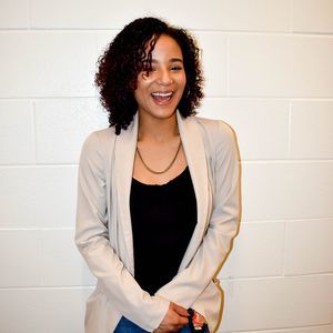 Meet your Posher, Samira